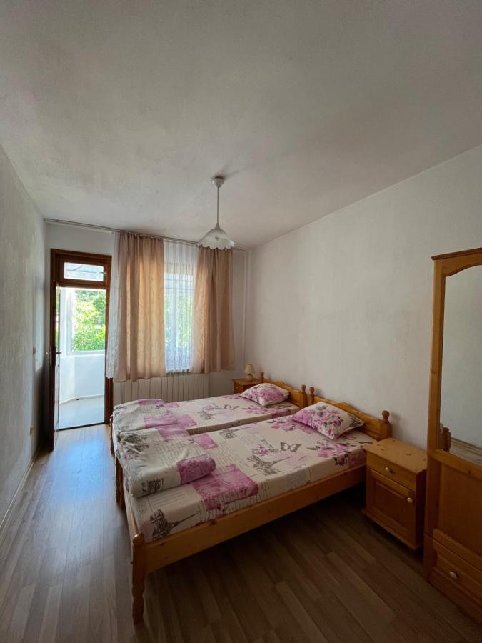 "Калоянови" Hotel Tsarevo Eksteriør billede